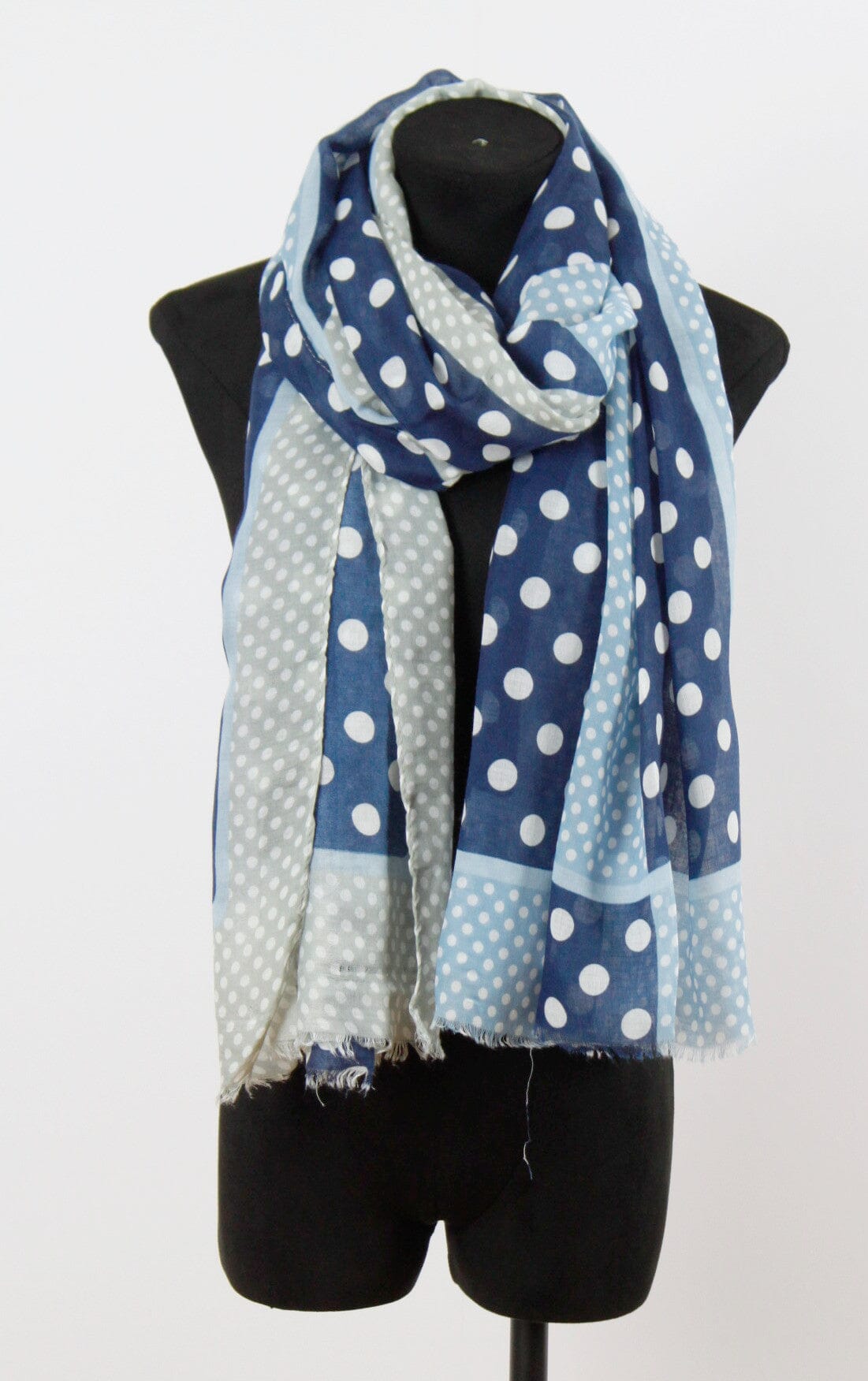 Foulard à pois foulard