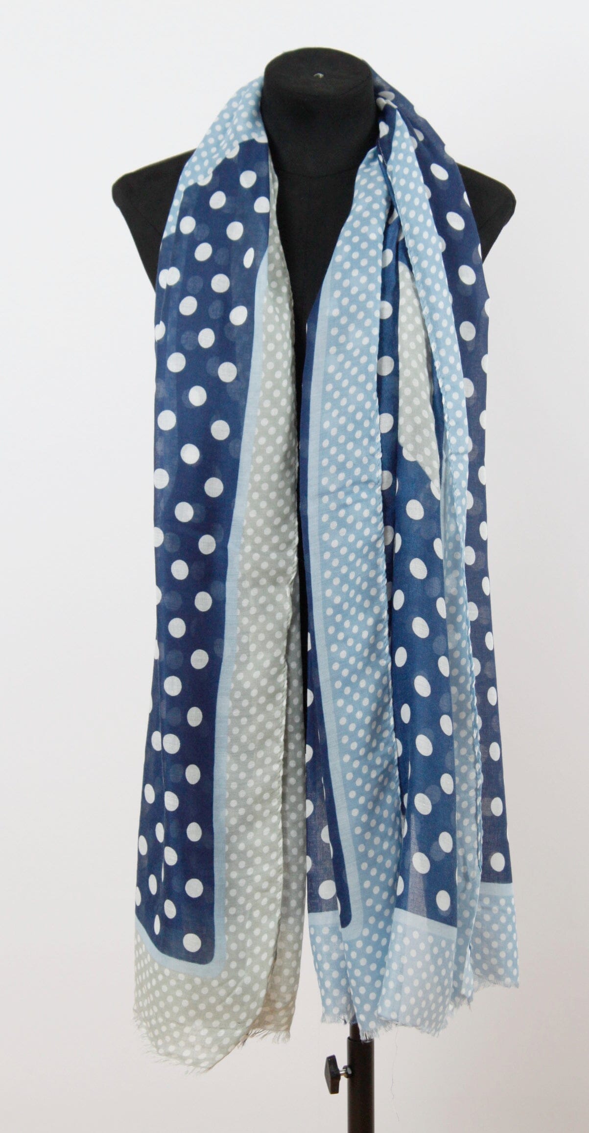 Foulard à pois foulard